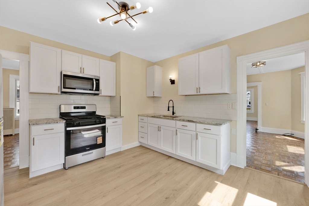 24 Hiawatha Street Springfield, MA 01108 - Photo 18 of 38