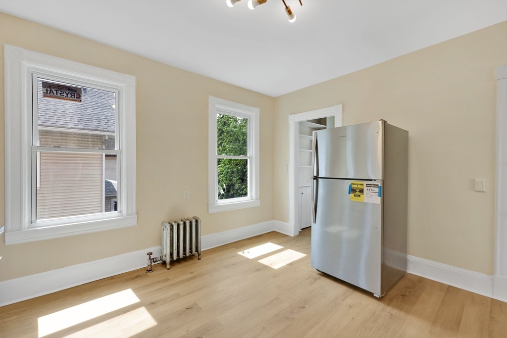 24 Hiawatha Street Springfield, MA 01108 - Photo 19 of 38