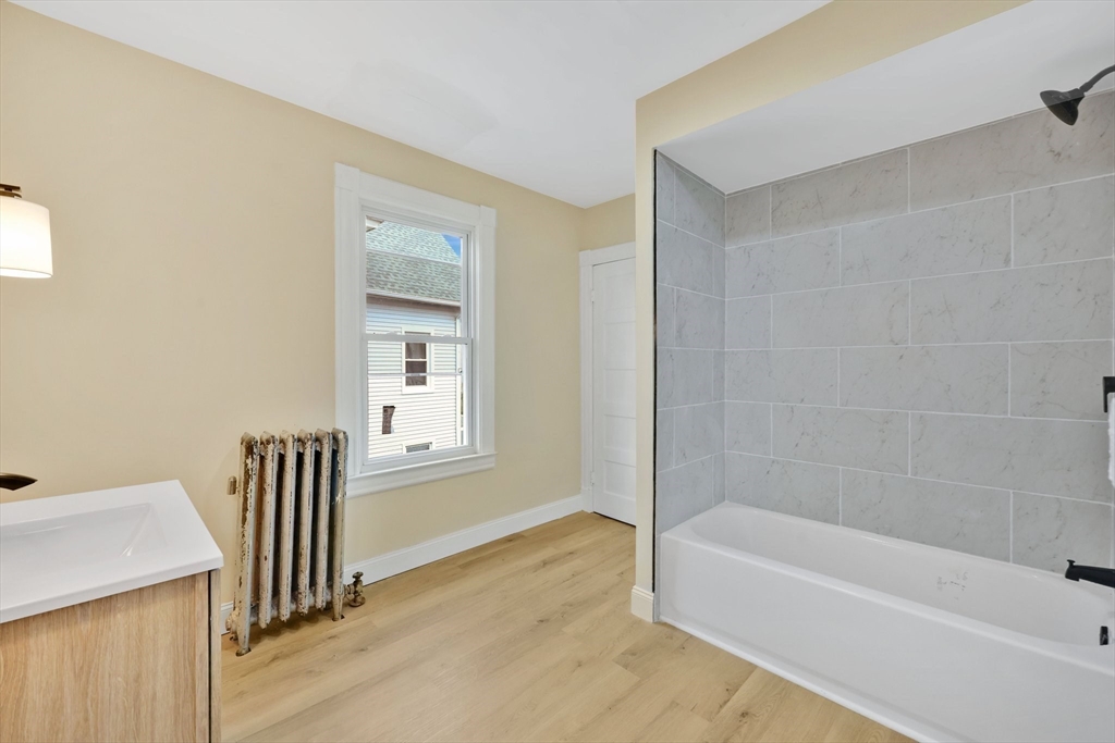 24 Hiawatha Street Springfield, MA 01108 - Photo 26 of 38