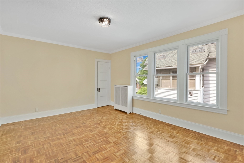 24 Hiawatha Street Springfield, MA 01108 - Photo 27 of 38