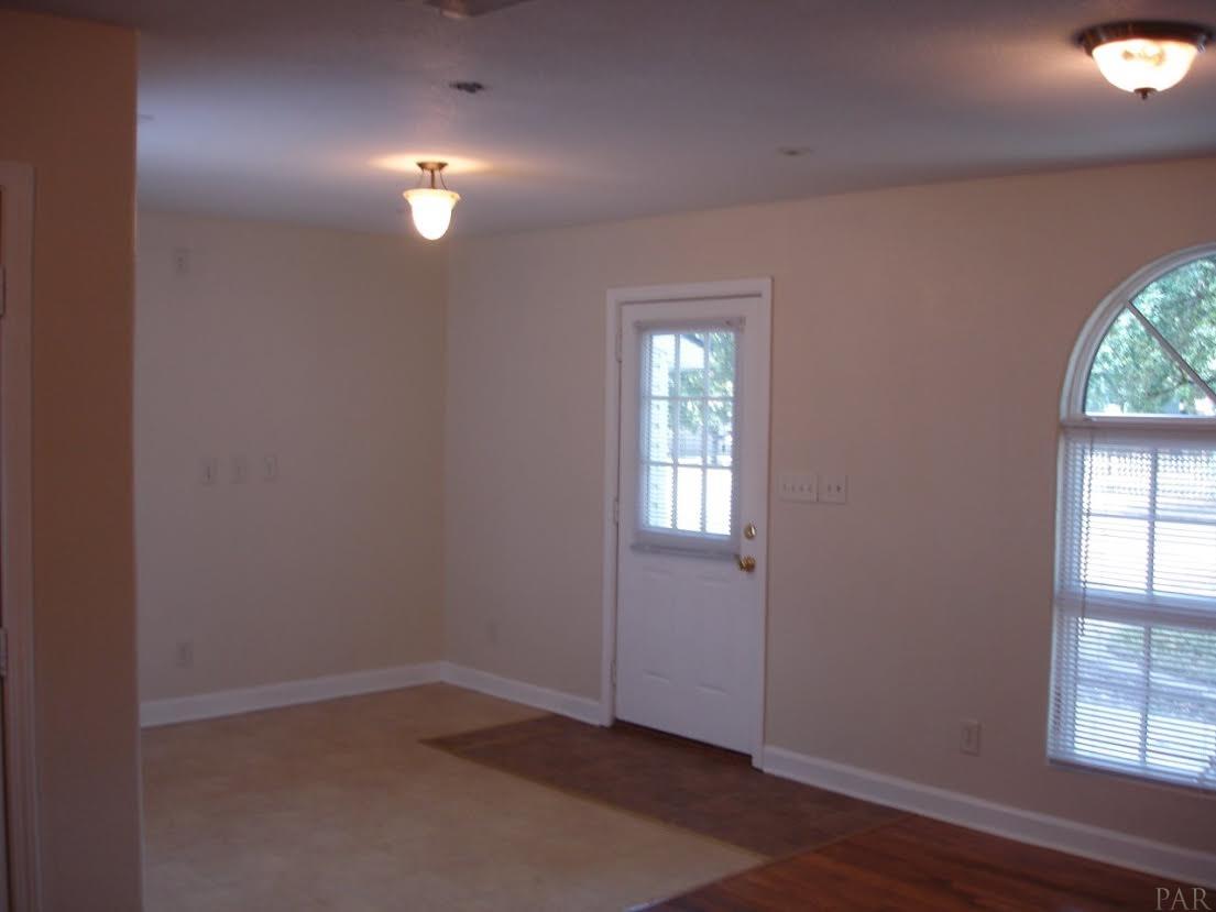 20 Milton Road Pensacola, FL 32507 - Photo 5 of 21