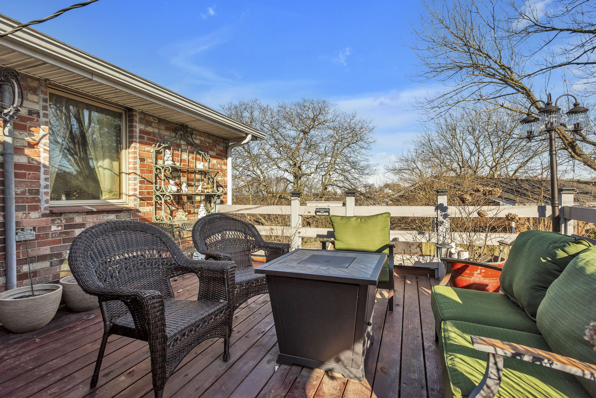 413 Mercomatic Drive Nashville, TN 37209 - Photo 27 of 29 a view of a chairs and table in the balcony
