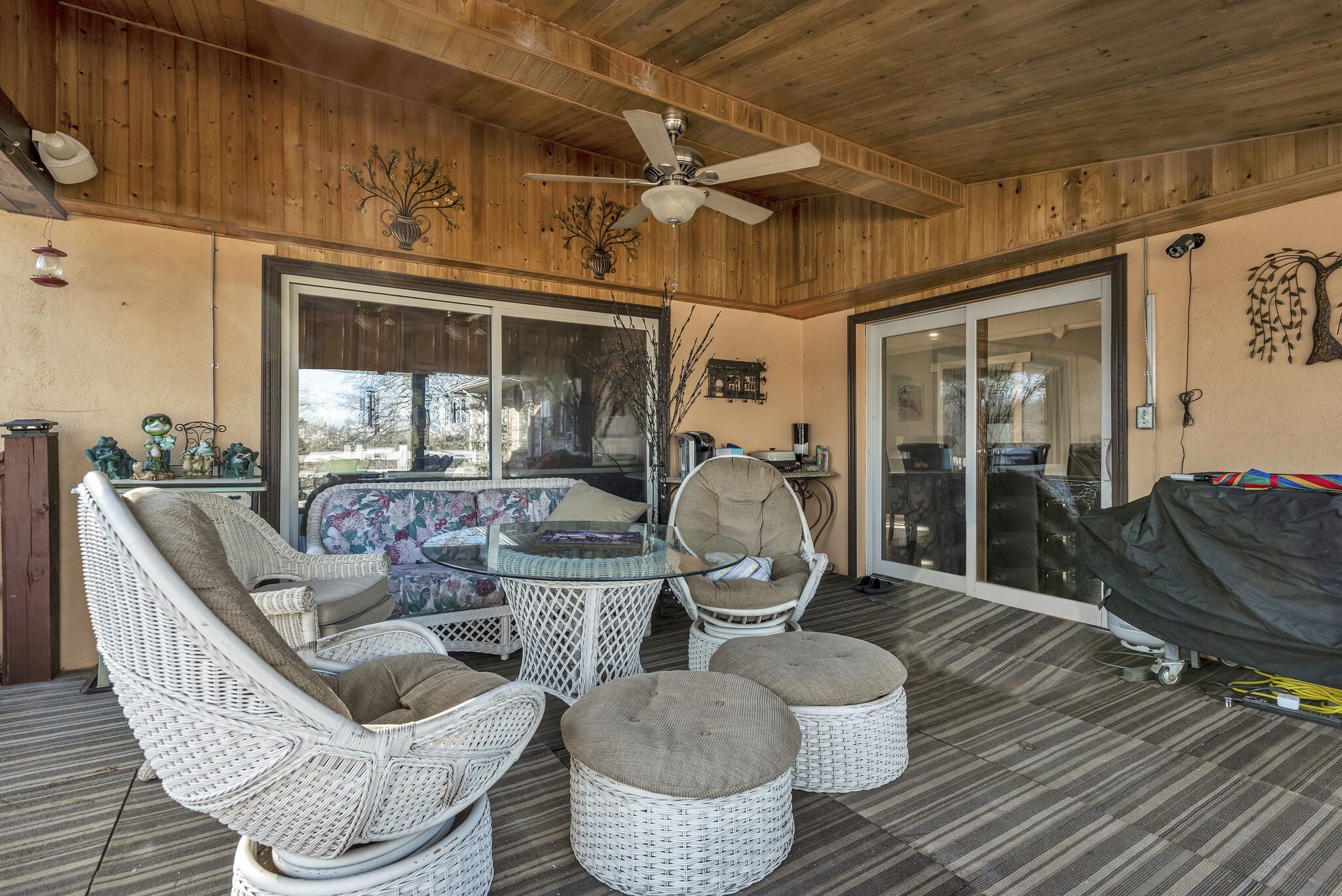 413 Mercomatic Drive Nashville, TN 37209 - Photo 28 of 29 a balcony with furniture and a potted plant