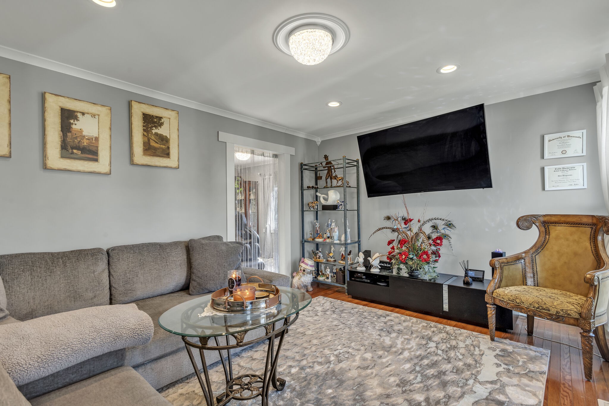413 Mercomatic Drive Nashville, TN 37209 - Photo 5 of 29 a living room with furniture and a flat screen tv