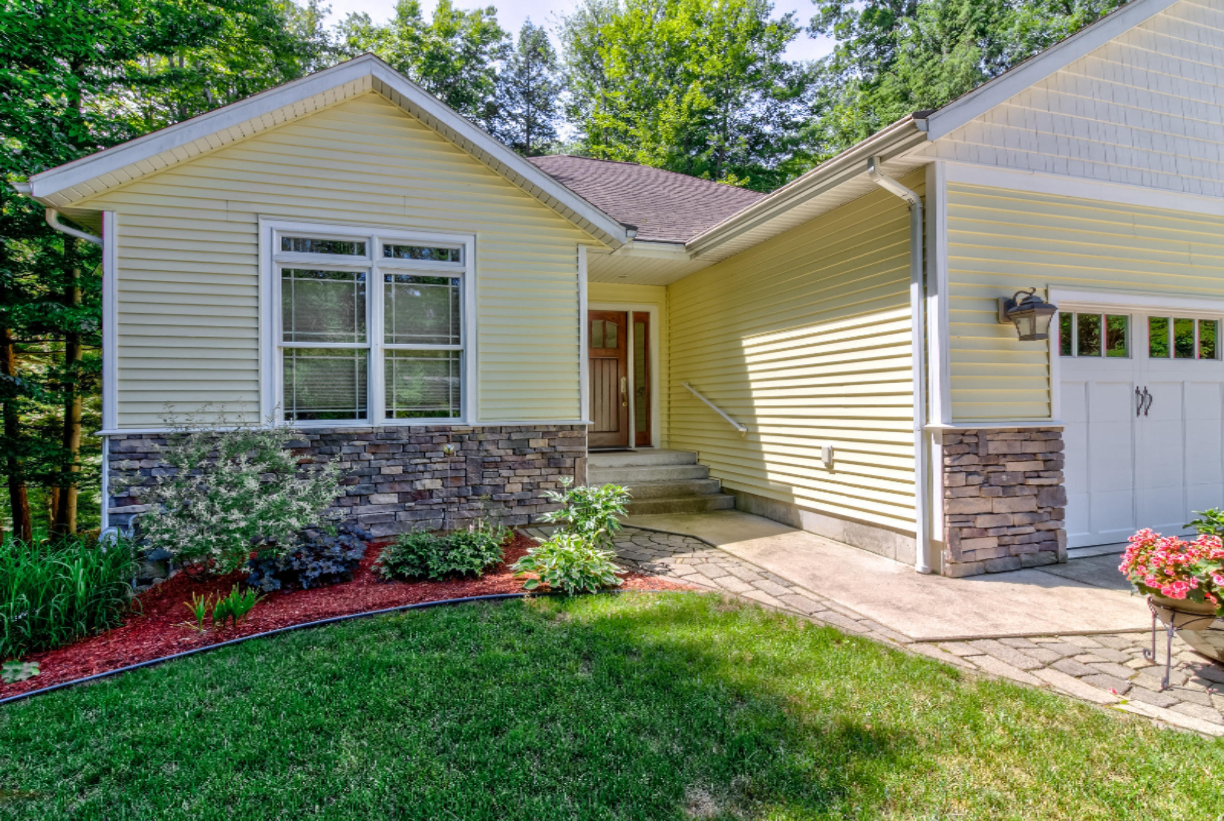 2949 West Fruitport Road Spring Lake, MI 49456 - Photo 3 of 28 2949 W Fruitport Rd Fruitport Blended-29
