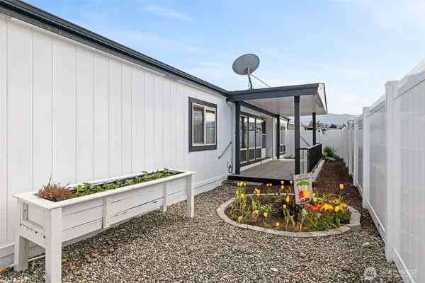 $229,000 | 325 North 5th Avenue, Unit 48, Sequim, WA 98382