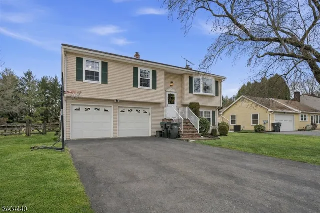 $599,900 | 8 Village Court, Flemington, NJ 08822