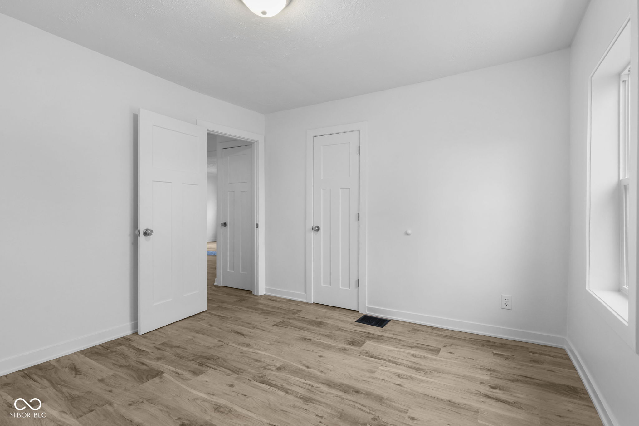 73 South 10th Avenue Beech Grove, IN 46107 - Photo 16 of 26