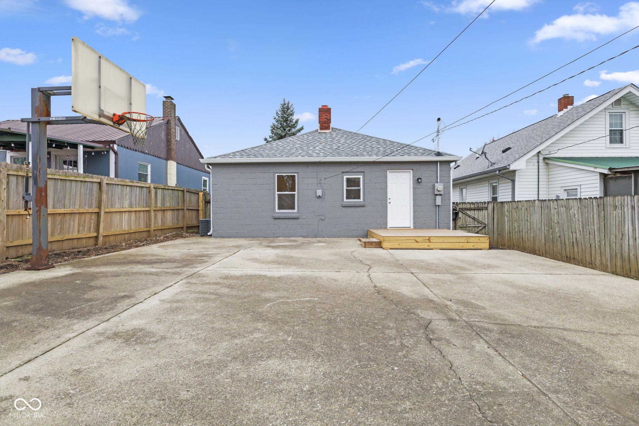 73 South 10th Avenue Beech Grove, IN 46107 - Photo 23 of 26