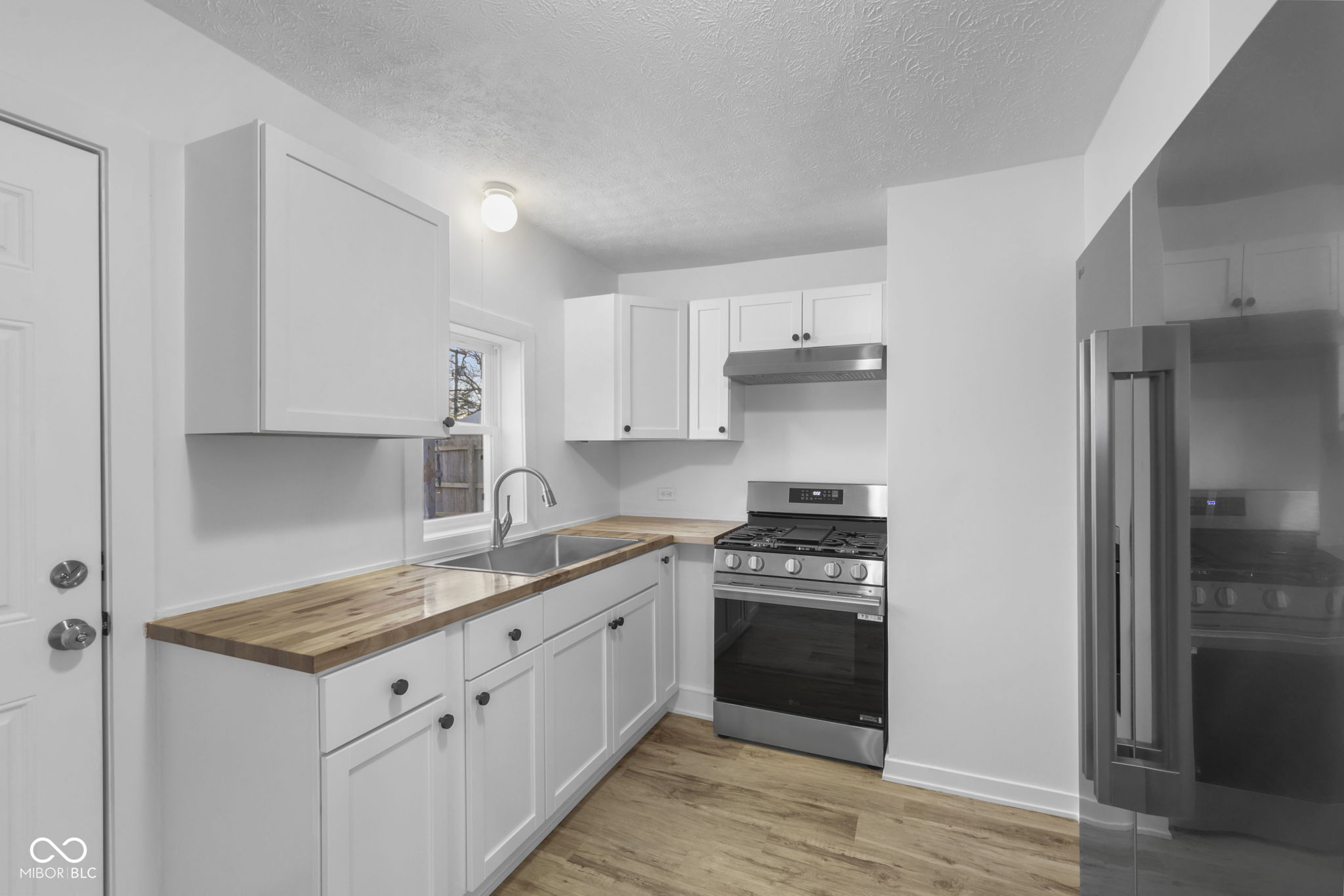 73 South 10th Avenue Beech Grove, IN 46107 - Photo 5 of 26