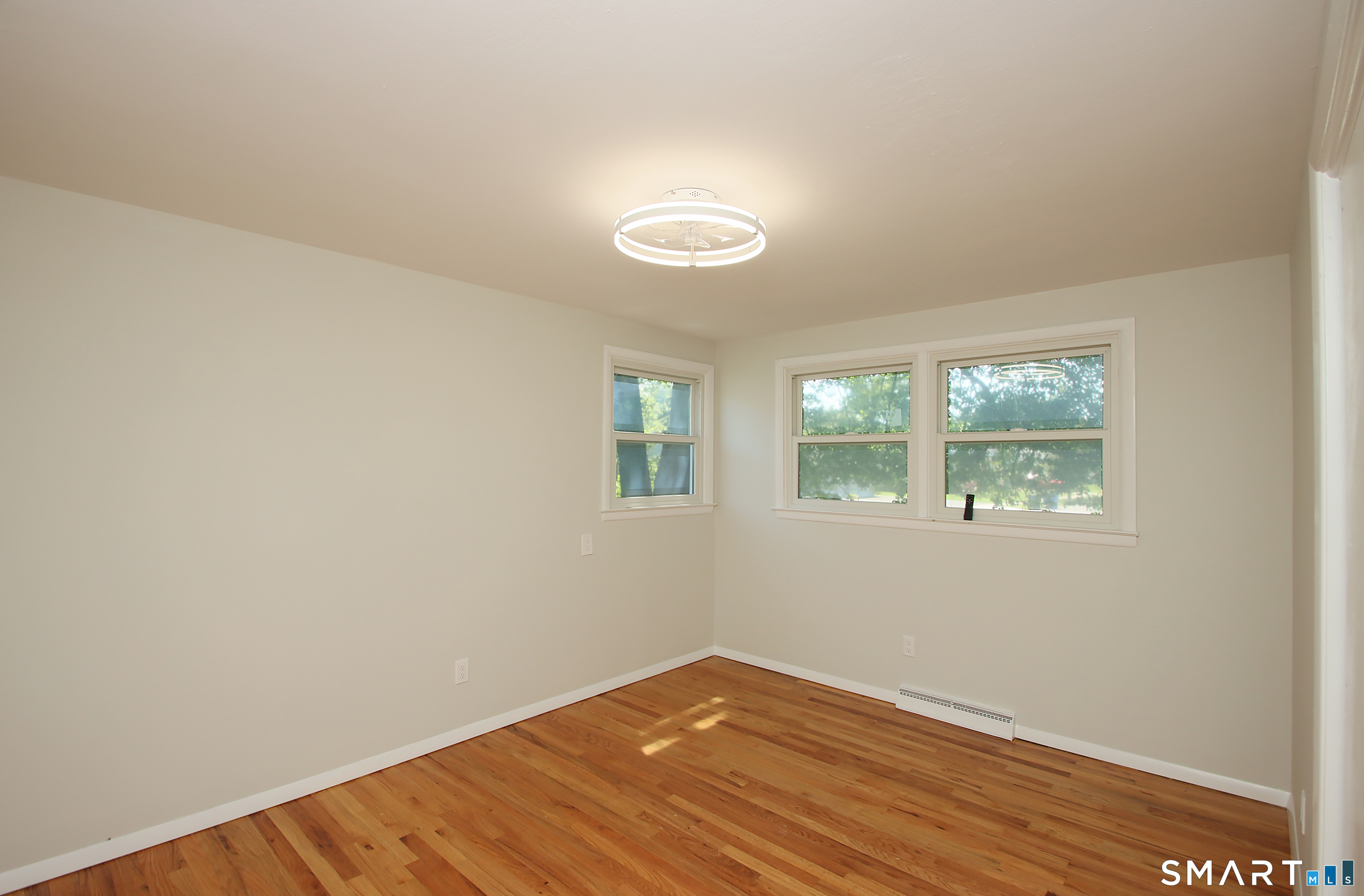 154 Hesse Road Hamden, CT 06517 - Photo 16 of 35