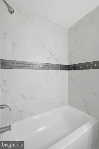 $369,900 | 830 Oyster Bay Harbour, Pasadena, MD 21122