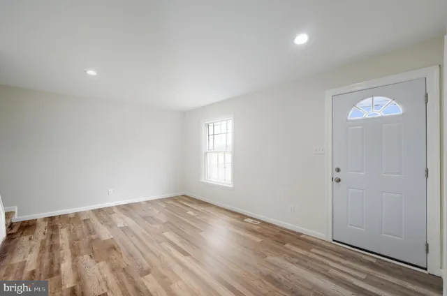 $369,900 | 830 Oyster Bay Harbour, Pasadena, MD 21122