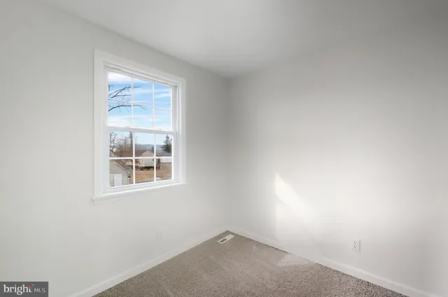 $369,900 | 830 Oyster Bay Harbour, Pasadena, MD 21122