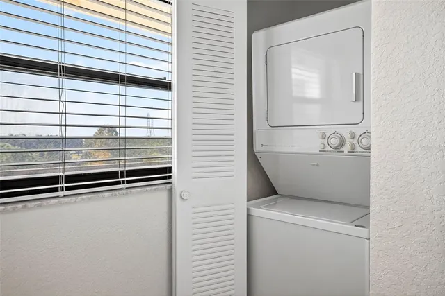 $218,500 | 900 Cove Cay Drive, Unit 6F, Clearwater, FL 33760