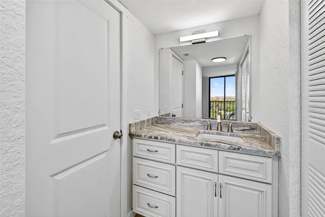 $218,500 | 900 Cove Cay Drive, Unit 6F, Clearwater, FL 33760