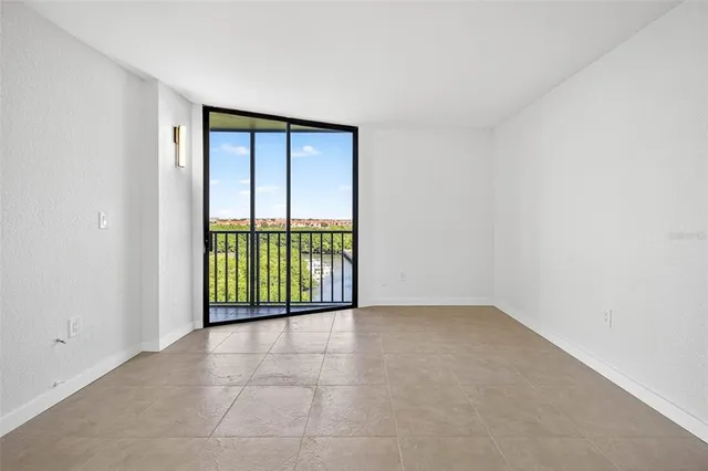 $218,500 | 900 Cove Cay Drive, Unit 6F, Clearwater, FL 33760