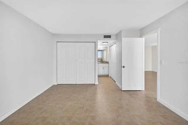 $218,500 | 900 Cove Cay Drive, Unit 6F, Clearwater, FL 33760