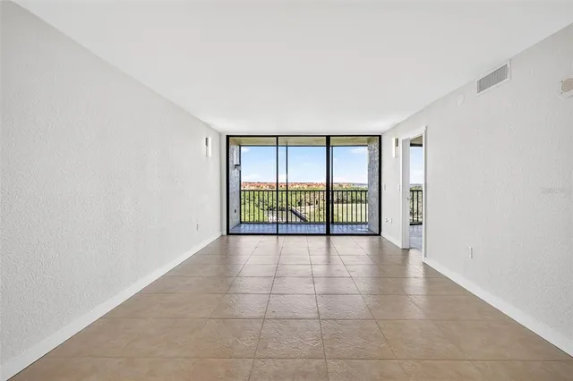 $218,500 | 900 Cove Cay Drive, Unit 6F, Clearwater, FL 33760