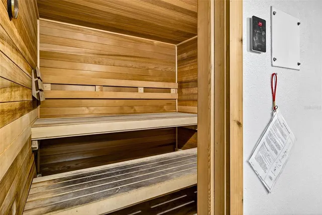 $218,500 | 900 Cove Cay Drive, Unit 6F, Clearwater, FL 33760