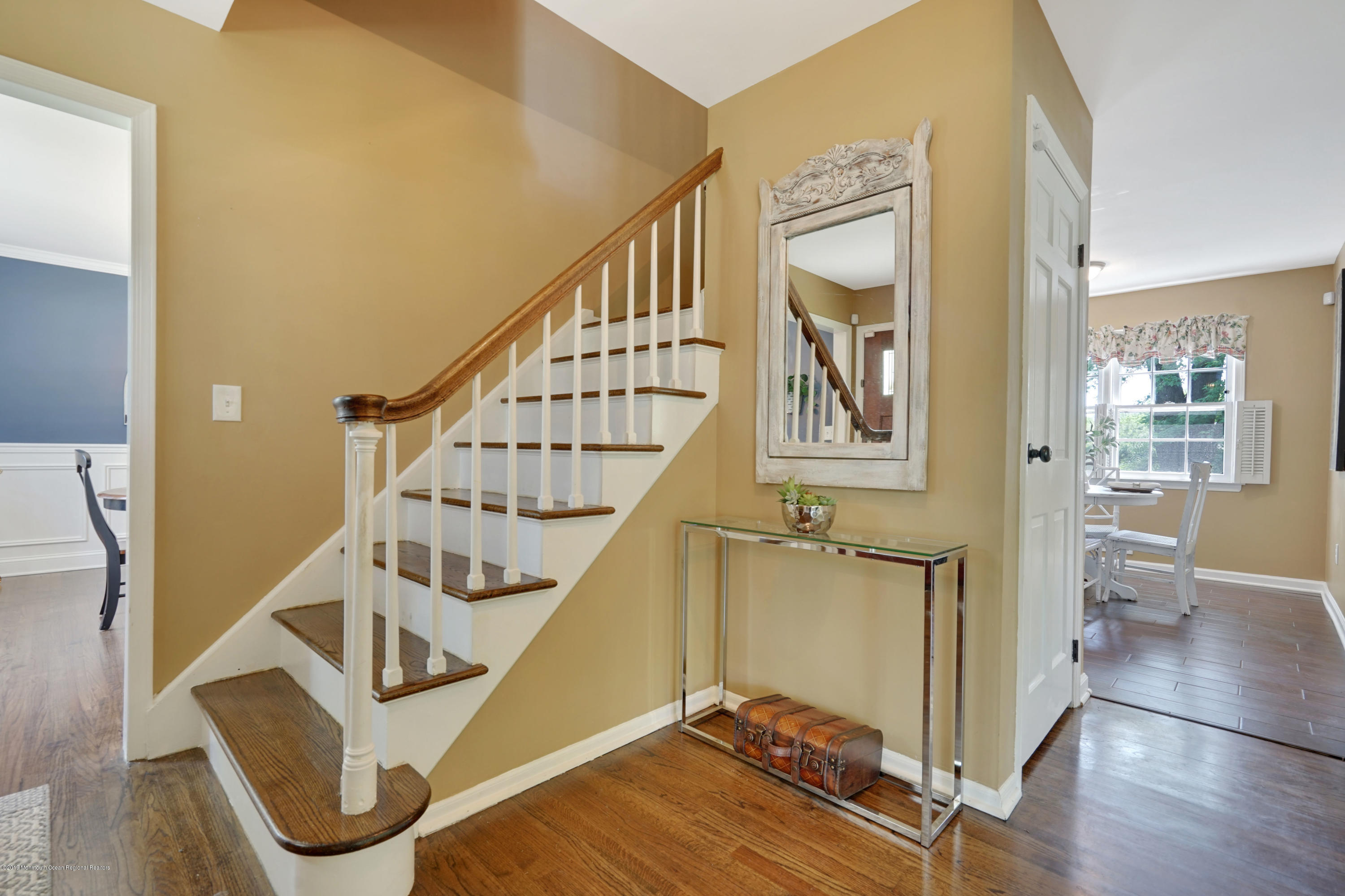 73 Dale Road Middletown, NJ 07748 - Photo 4 of 35 Foyer