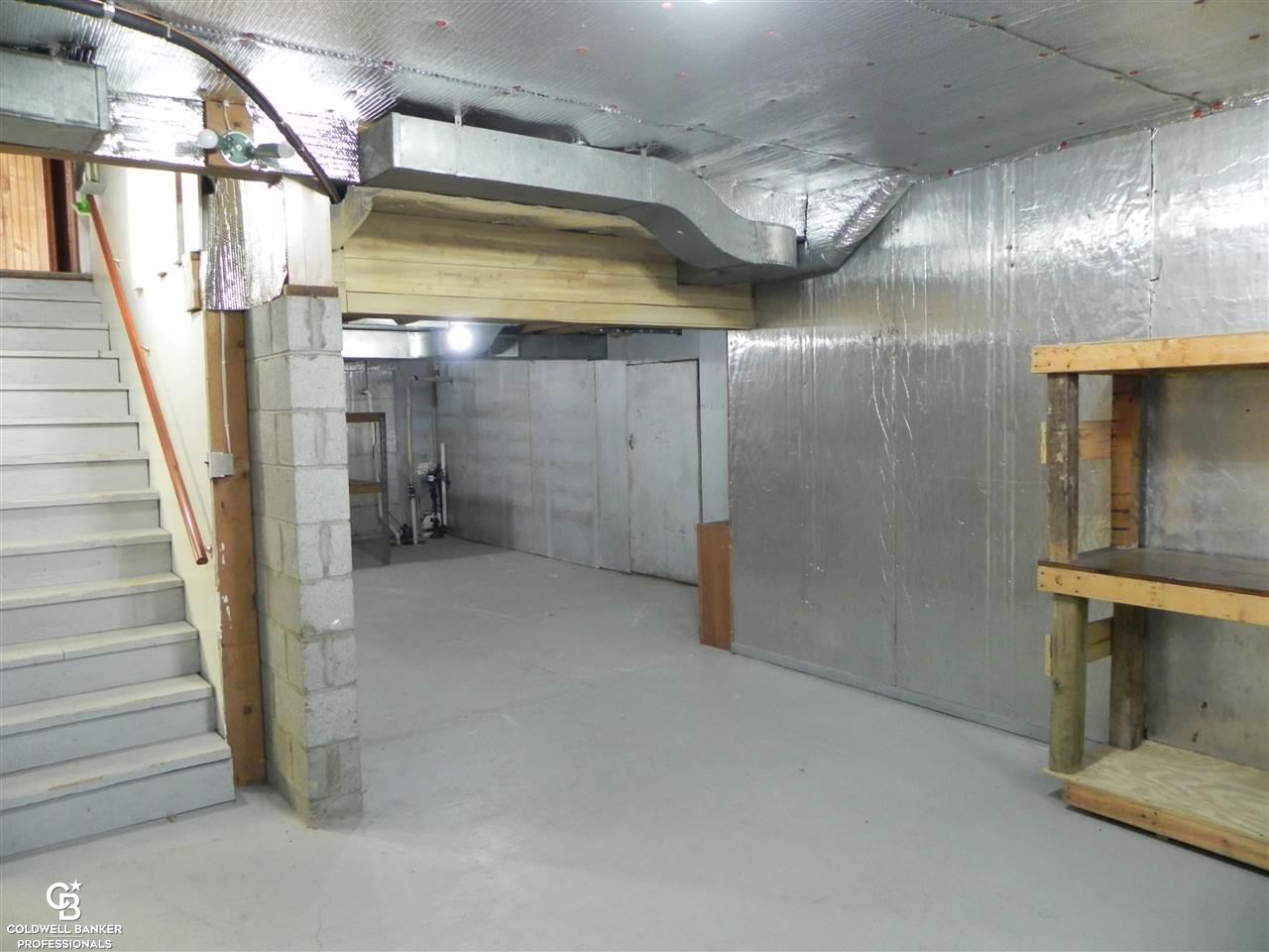 6138 South 8 Mile Road Freeland, MI 48623 - Photo 36 of 43 50049804-43.JPG