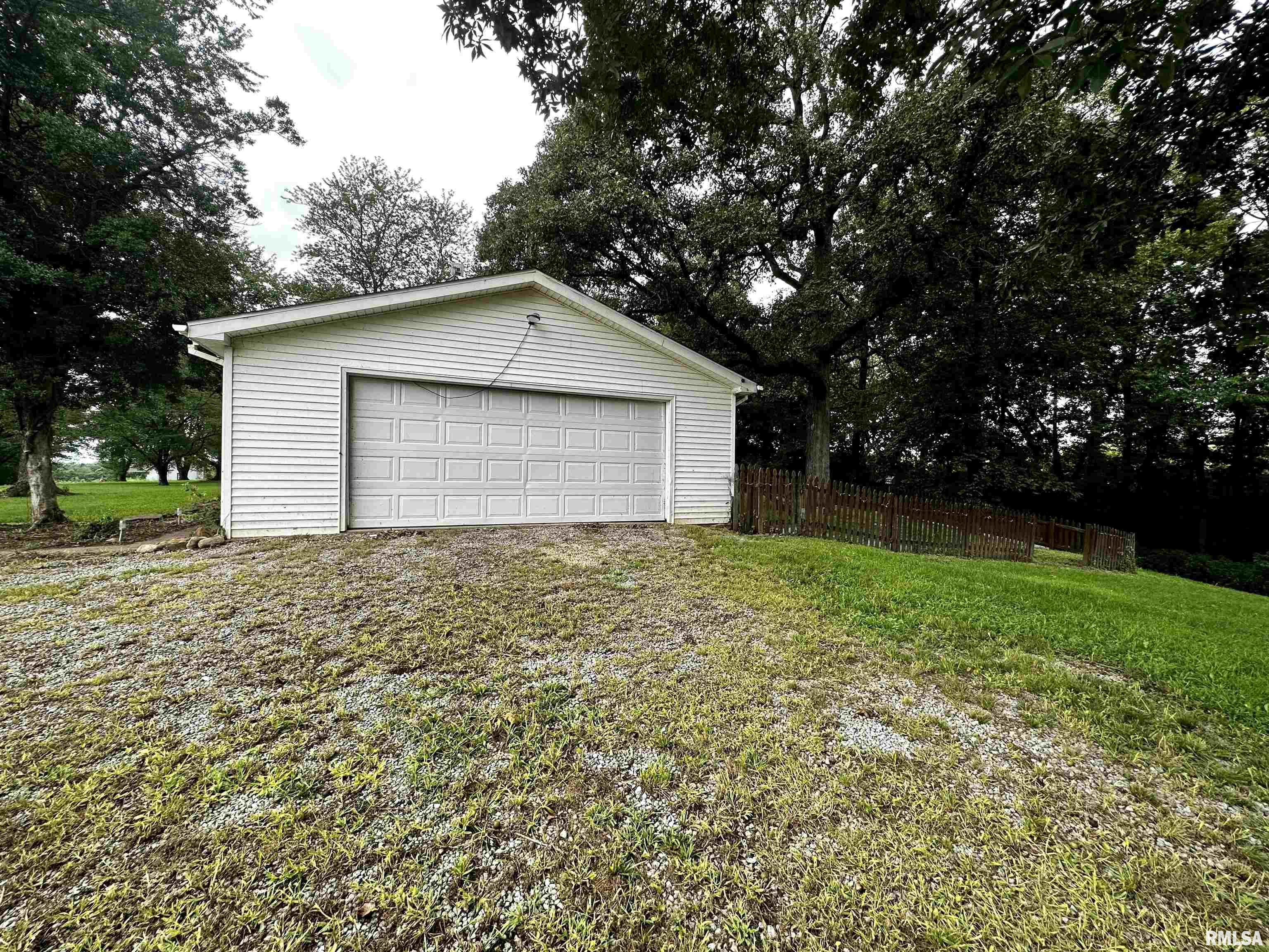 21606 Corinth Road Thompsonville, IL 62890 - Photo 4 of 51