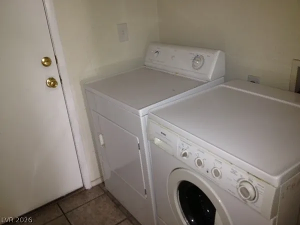 $1,895 | 9016 Patrick Henry Avenue, Las Vegas, NV 89149