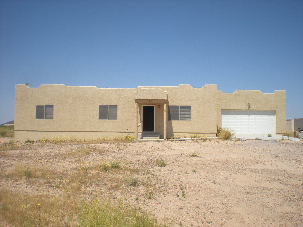 35202 West Elliot Road Arlington, AZ 85322 - Photo 1 of 8 Front