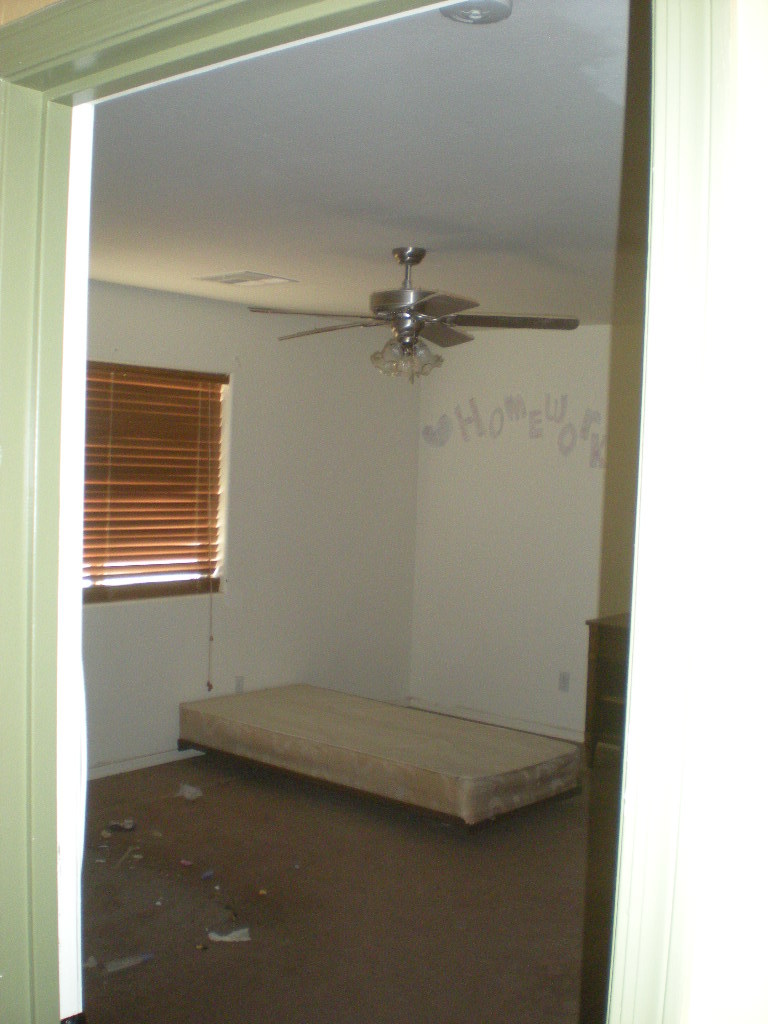 35202 West Elliot Road Arlington, AZ 85322 - Photo 3 of 8 Bed