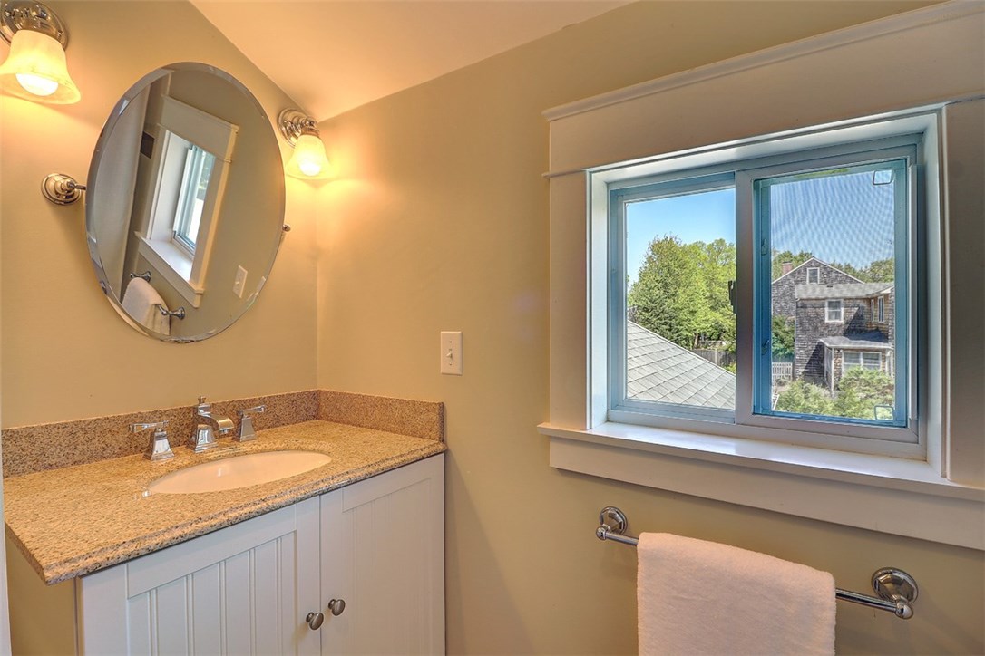 55 Chapel Road Barrington, RI 02806 - Photo 25 of 33