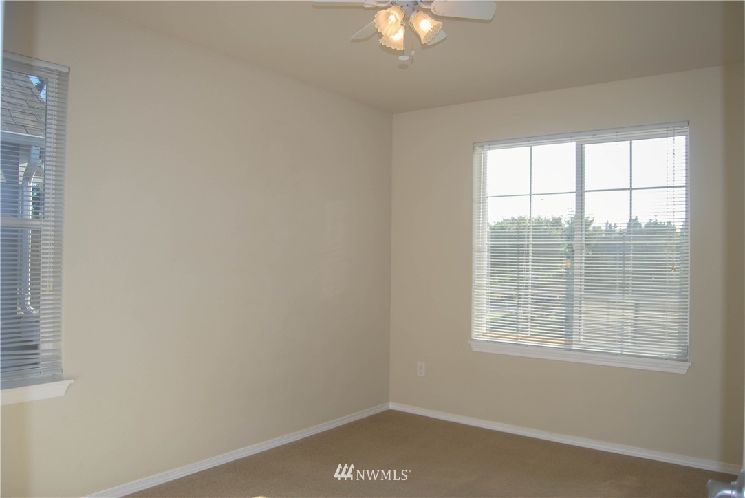 7068 Compass Street Southeast Lacey, WA 98513 - Photo 12 of 22 Gallery Image 12
