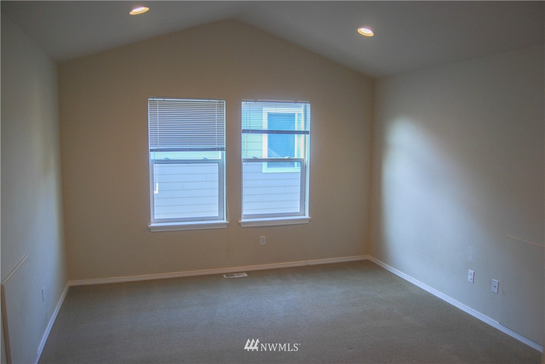 7068 Compass Street Southeast Lacey, WA 98513 - Photo 14 of 22 Gallery Image 14