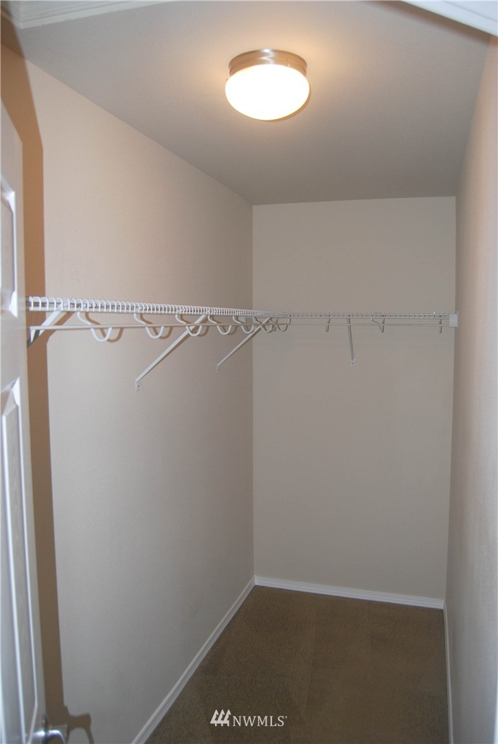 7068 Compass Street Southeast Lacey, WA 98513 - Photo 9 of 22 Gallery Image 9