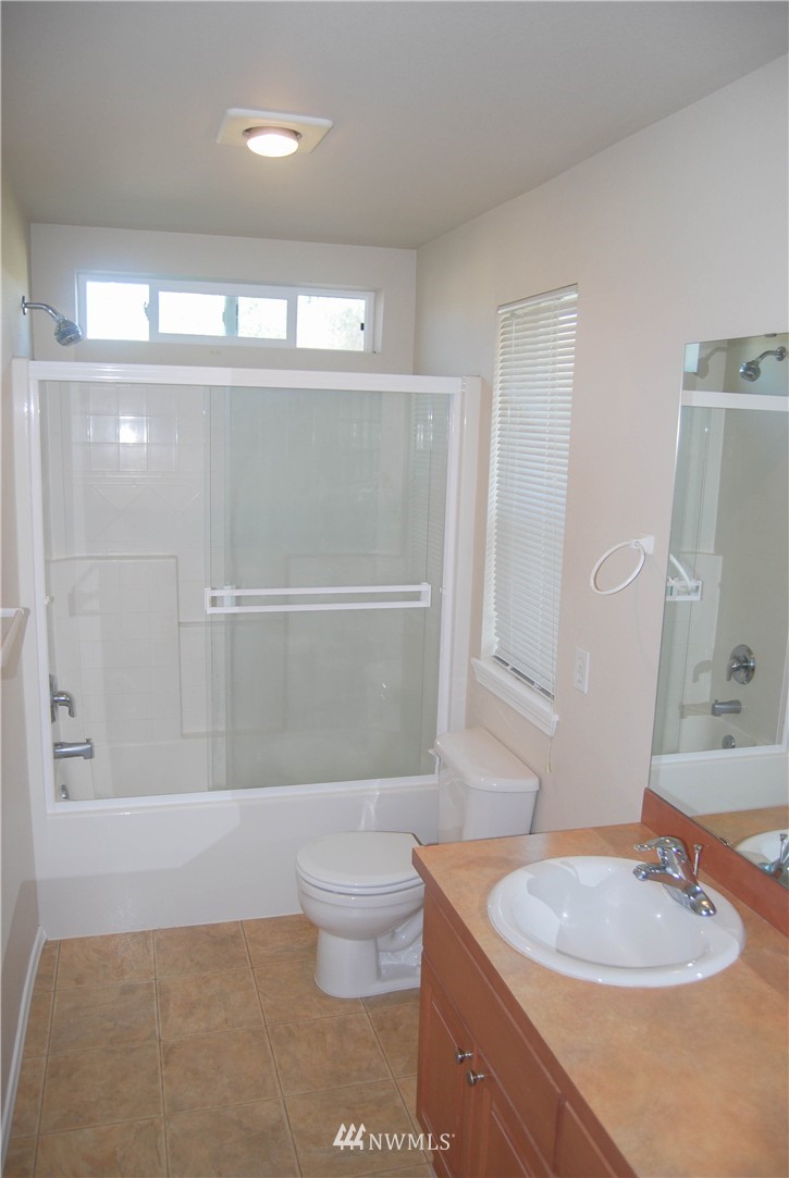 7068 Compass Street Southeast Lacey, WA 98513 - Photo 10 of 22 Gallery Image 10