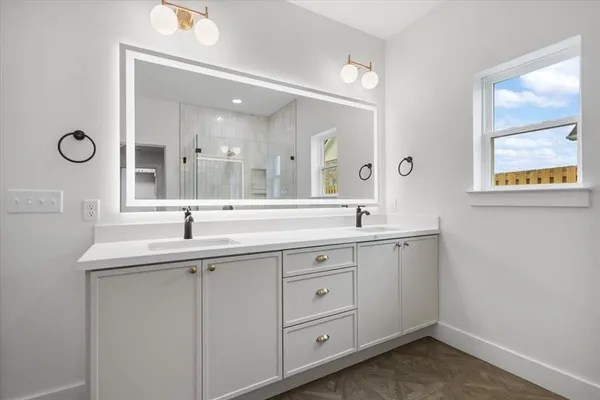 $499,900 | 16429 Clearview Drive, Lindale, TX 75771