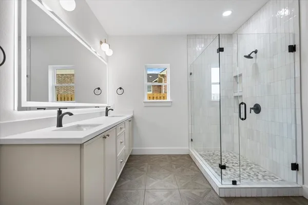 $499,900 | 16429 Clearview Drive, Lindale, TX 75771