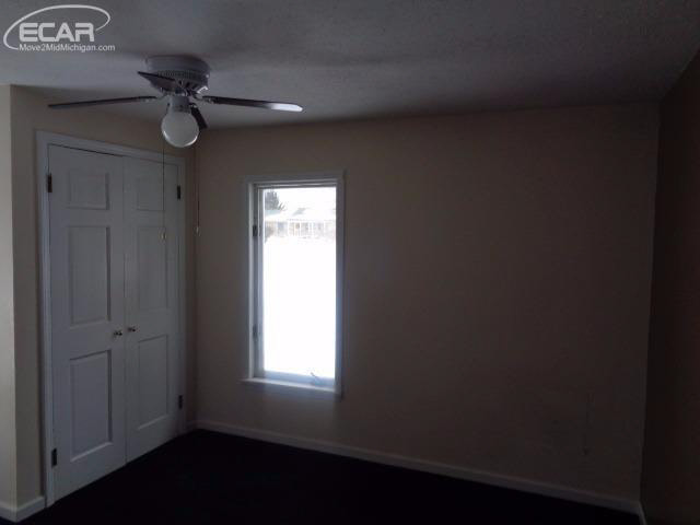 5455 North Webster Road Flushing, MI 48433 - Photo 6 of 10 21247038-5.JPG