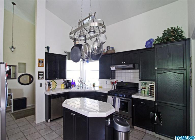 341 West Huntsman Avenue Reedley, CA 93654 - Photo 6 of 20 Additional Photo