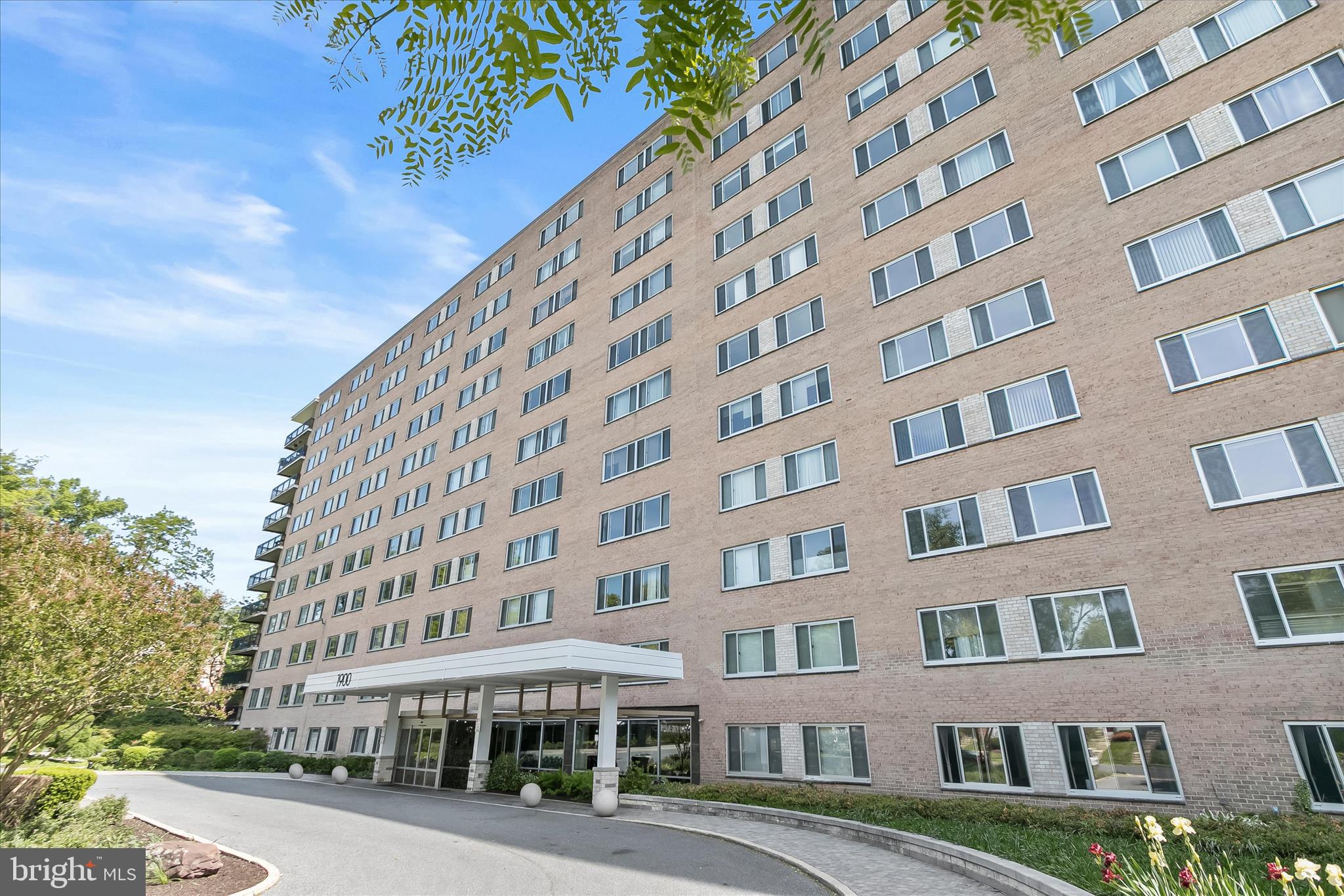 1900 Lyttonsville Road, Unit 216 Silver Spring, MD 20910 - Photo 25 of 36 a view of a tall building