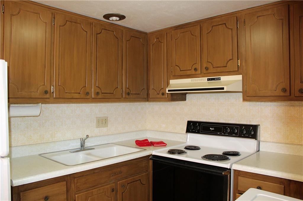 2939 Derr Road, Unit 2939 Springfield, OH 45503 - Photo 4 of 23 Gallery Image 4