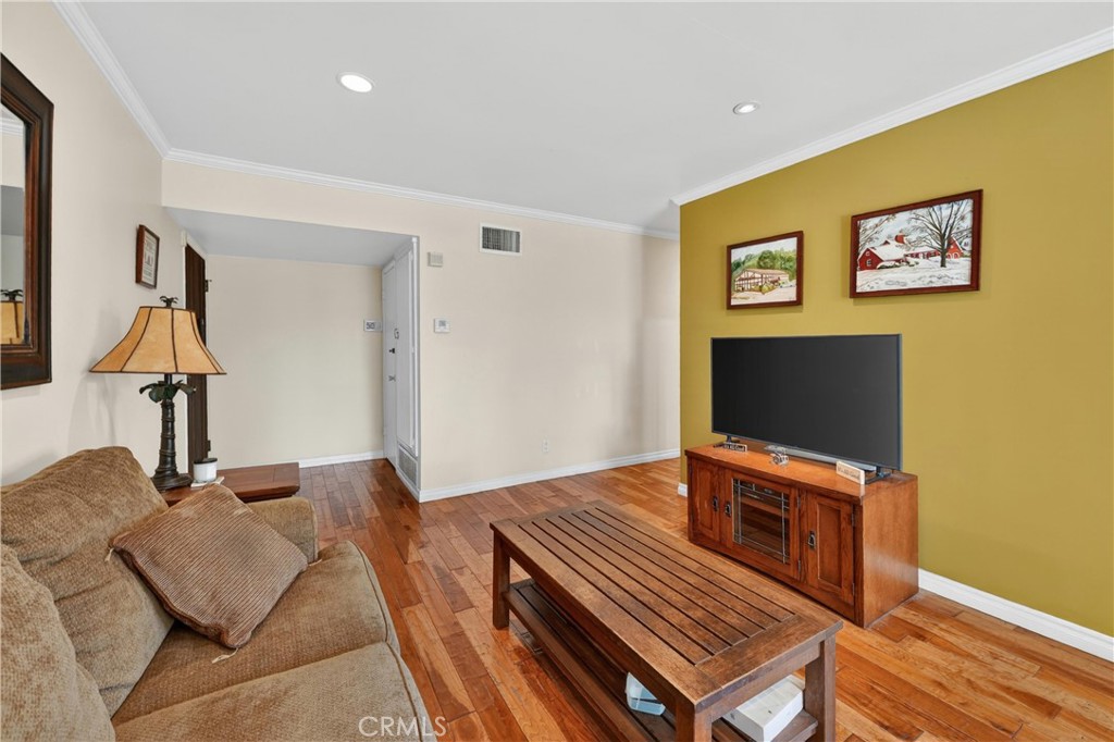 1200 West Lambert Road, Unit 22 La Habra, CA 90631 - Photo 7 of 27 Living room