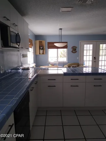 $2,050 | 6912 Beach Drive, Panama City, FL 32408