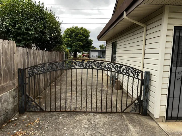 $654,000 | 1604 Verna Drive, Napa, CA 94558