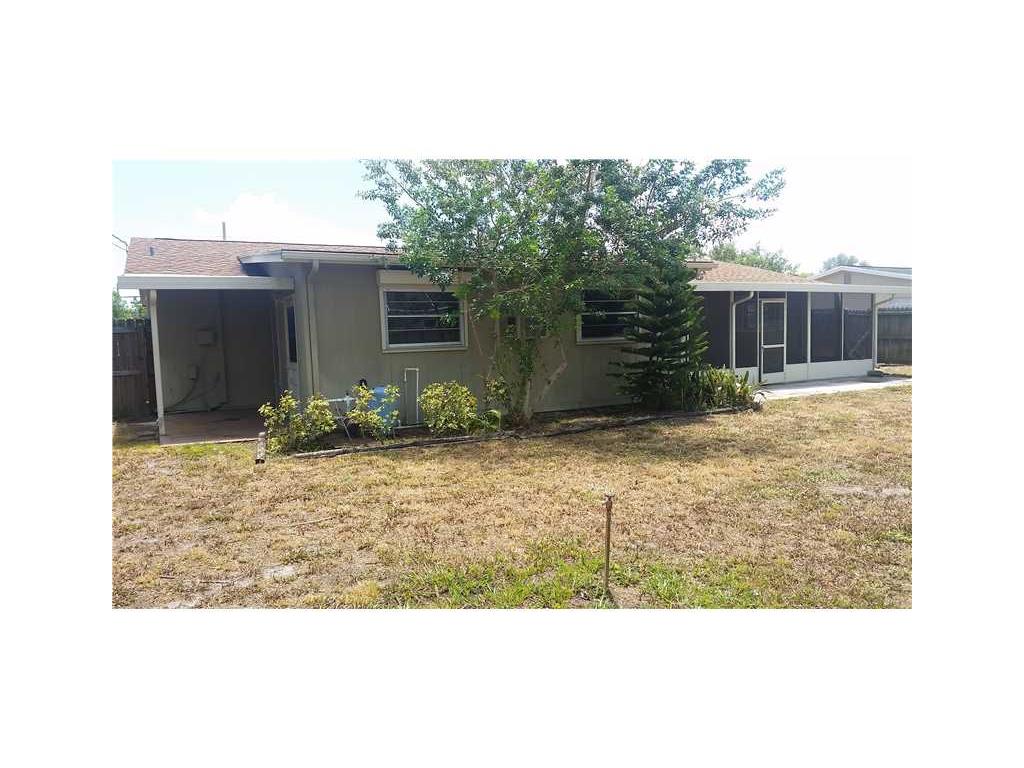 561 Balboa Street Sebastian, FL 32958 - Photo 3 of 12