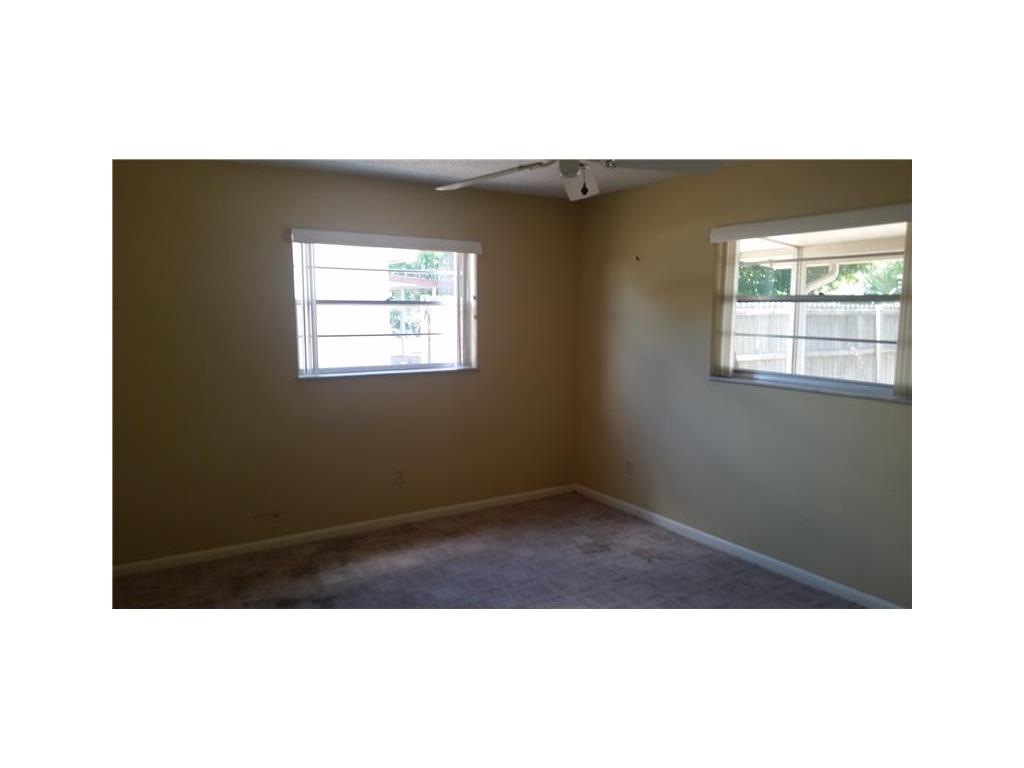 561 Balboa Street Sebastian, FL 32958 - Photo 4 of 12