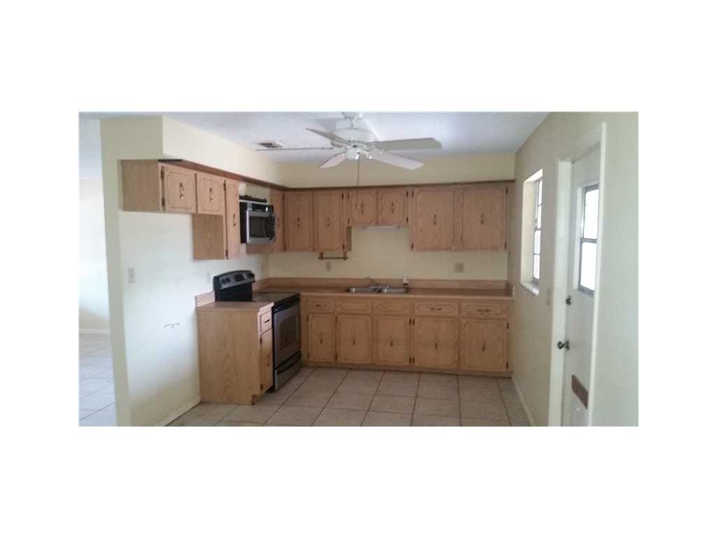 561 Balboa Street Sebastian, FL 32958 - Photo 7 of 12