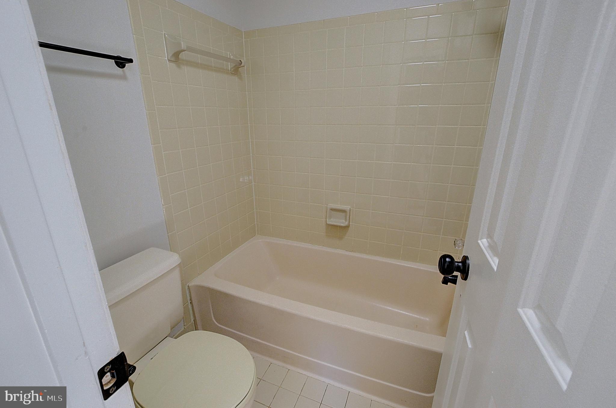 11323 Baritone Court Silver Spring, MD 20901 - Photo 24 of 31 Main Bath