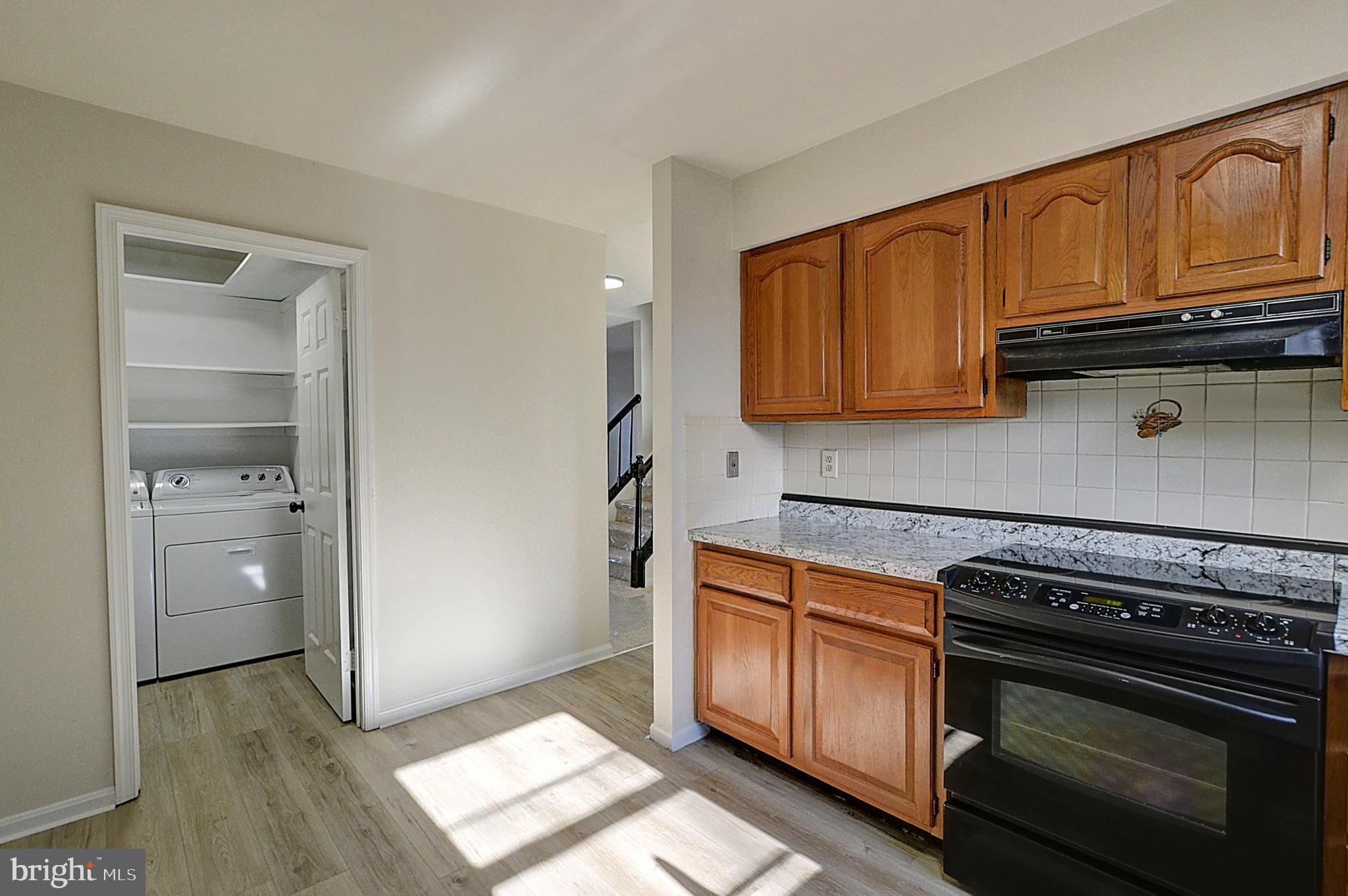11323 Baritone Court Silver Spring, MD 20901 - Photo 8 of 31 Kitchen