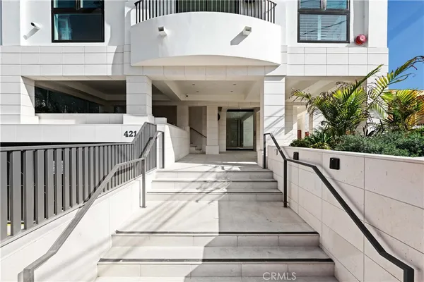 $4,950 | 4214 Fulton Avenue, Unit 203, Studio City, CA 91604